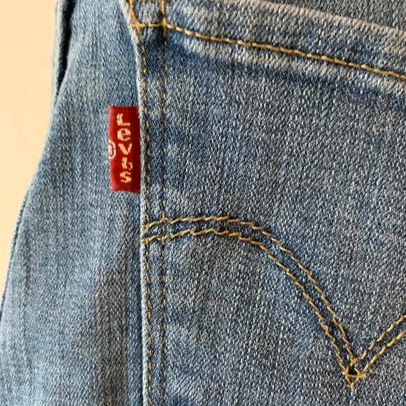 Levi’s 711 Skinny Jeans - Picture 4 of 8